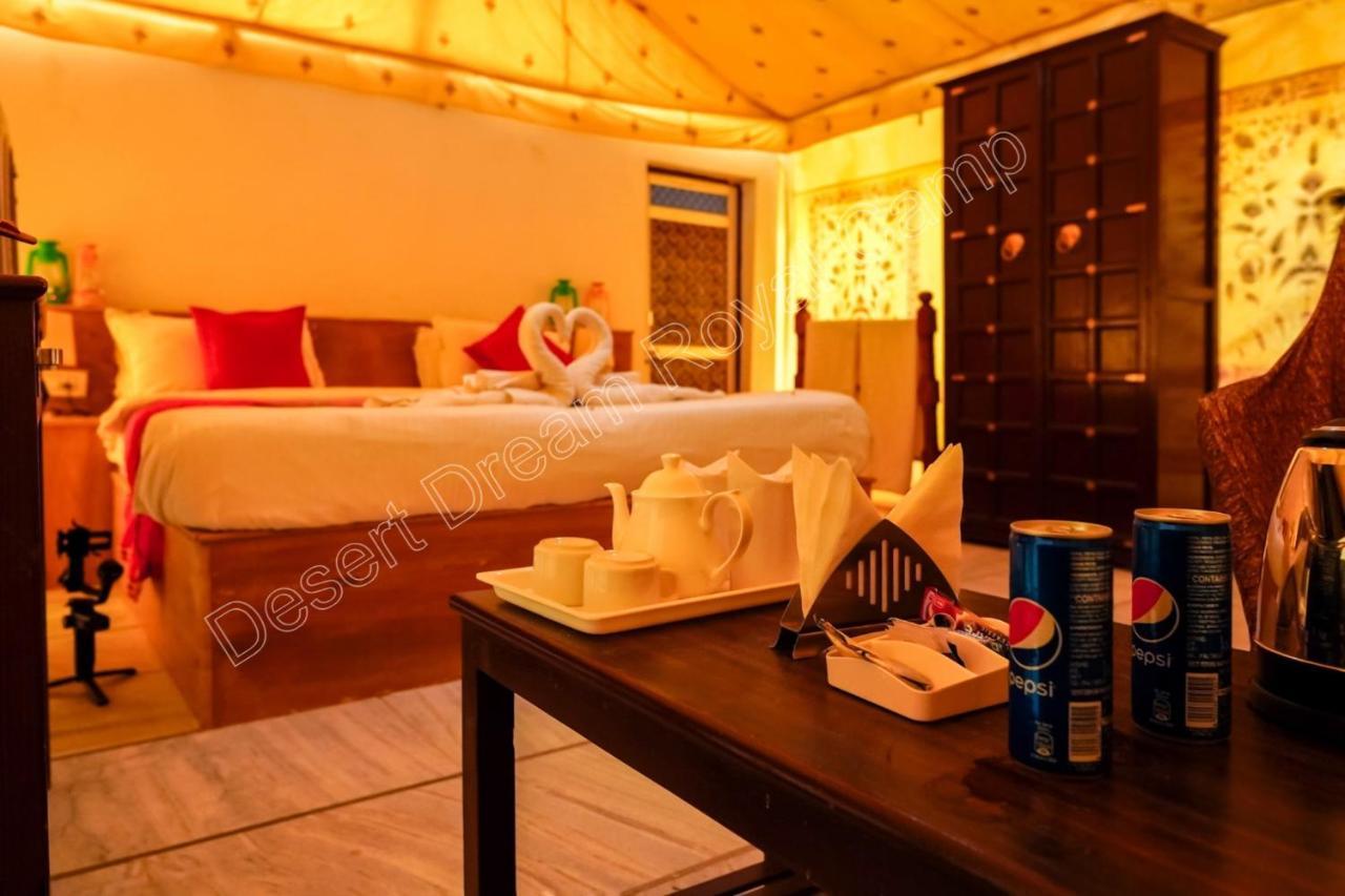 Готель Desert Dream Royal Camp Джайсалмер Екстер'єр фото