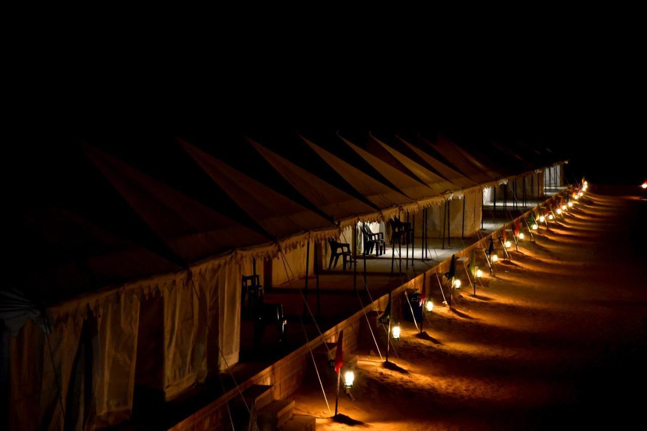 Готель Desert Dream Royal Camp Джайсалмер Екстер'єр фото